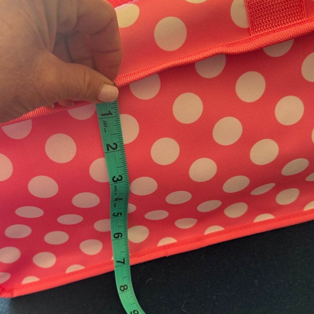 Kate Spade Pink &White insulated tote with Polka Dots, sturdy zipper /handles💗🤍💗 - Picture 3 of 14